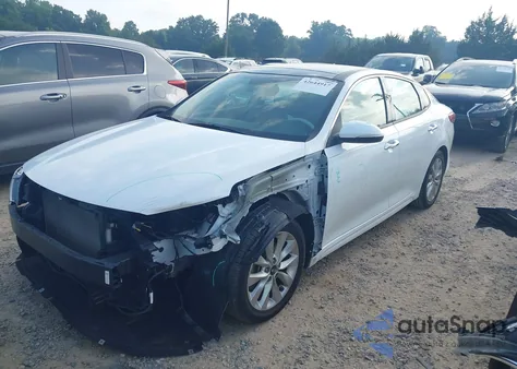 2018 Kia Optima S из США, поврежденный, VIN 5XXGT4L31JG247773